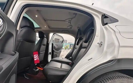Honda Vezel, 2023 год, 1 650 000 рублей, 15 фотография