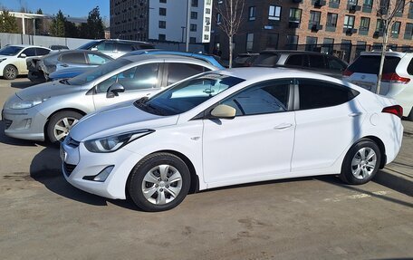 Hyundai Elantra V, 2015 год, 850 000 рублей, 1 фотография