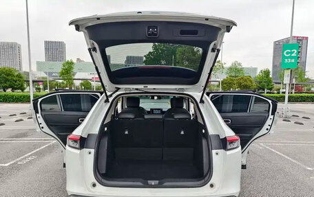 Honda Vezel, 2023 год, 1 650 000 рублей, 21 фотография