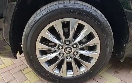 Toyota Land Cruiser, 2021 год, 7 900 000 рублей, 8 фотография