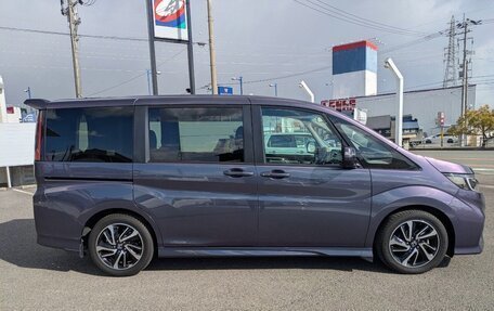 Honda Stepwgn IV, 2022 год, 1 925 000 рублей, 3 фотография