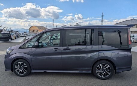 Honda Stepwgn IV, 2022 год, 1 925 000 рублей, 7 фотография