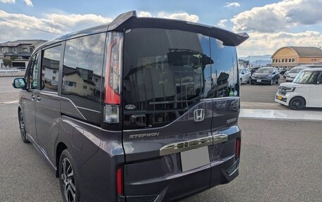 Honda Stepwgn IV, 2022 год, 1 925 000 рублей, 6 фотография