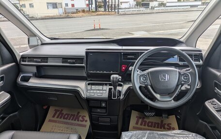 Honda Stepwgn IV, 2022 год, 1 925 000 рублей, 12 фотография