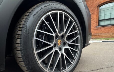 Porsche Cayenne III, 2022 год, 23 000 000 рублей, 19 фотография