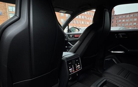 Porsche Cayenne III, 2022 год, 23 000 000 рублей, 26 фотография