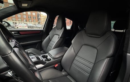 Porsche Cayenne III, 2022 год, 23 000 000 рублей, 29 фотография