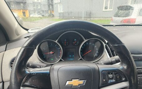 Chevrolet Cruze II, 2013 год, 640 000 рублей, 10 фотография