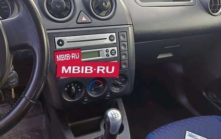 Ford Fiesta, 2005 год, 420 000 рублей, 15 фотография