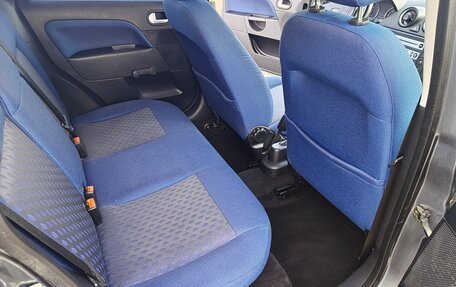 Ford Fiesta, 2005 год, 420 000 рублей, 22 фотография