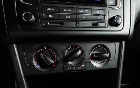 Volkswagen Polo VI (EU Market), 2017 год, 899 000 рублей, 15 фотография