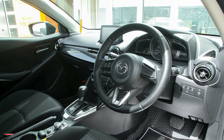 Mazda Demio IV, 2018 год, 878 000 рублей, 13 фотография