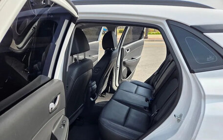 Hyundai Kona I, 2023 год, 1 720 000 рублей, 9 фотография