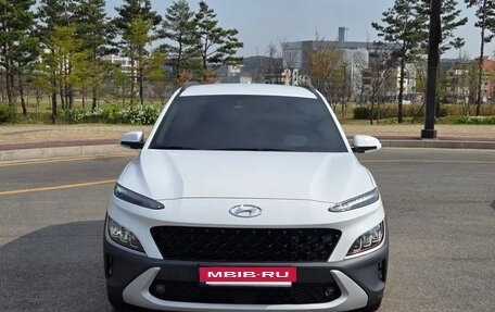 Hyundai Kona I, 2023 год, 1 720 000 рублей, 2 фотография