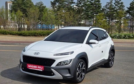 Hyundai Kona I, 2023 год, 1 720 000 рублей, 3 фотография