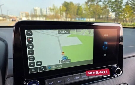 Hyundai Kona I, 2023 год, 1 720 000 рублей, 13 фотография