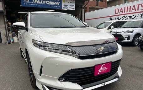 Toyota Harrier, 2020 год, 2 630 000 рублей, 3 фотография
