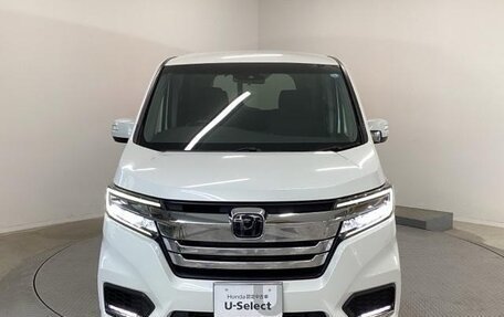 Honda Stepwgn IV, 2021 год, 2 070 000 рублей, 2 фотография