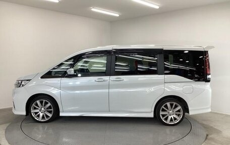 Honda Stepwgn IV, 2021 год, 2 070 000 рублей, 3 фотография