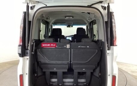 Honda Stepwgn IV, 2021 год, 2 070 000 рублей, 30 фотография