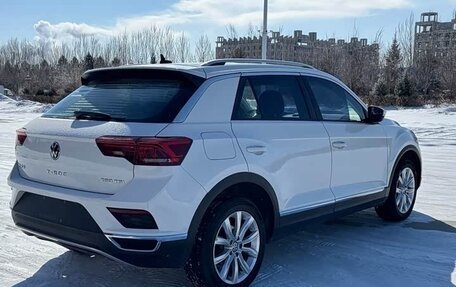 Volkswagen T-Roc I, 2023 год, 1 810 011 рублей, 6 фотография