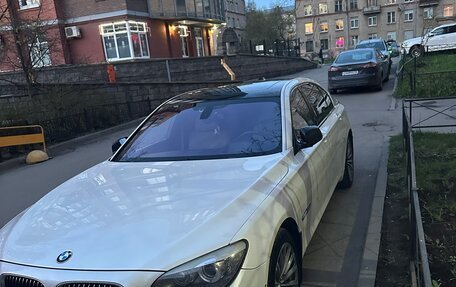BMW 7 серия, 2011 год, 1 350 000 рублей, 15 фотография
