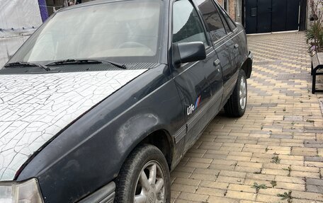 Opel Kadett E рестайлинг, 1990 год, 70 000 рублей, 3 фотография