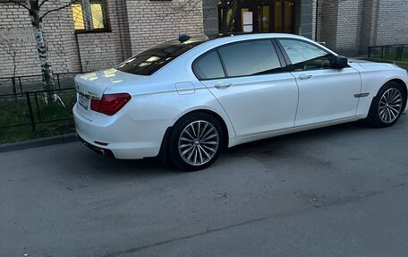 BMW 7 серия, 2011 год, 1 350 000 рублей, 17 фотография