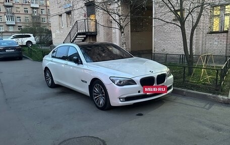 BMW 7 серия, 2011 год, 1 350 000 рублей, 16 фотография