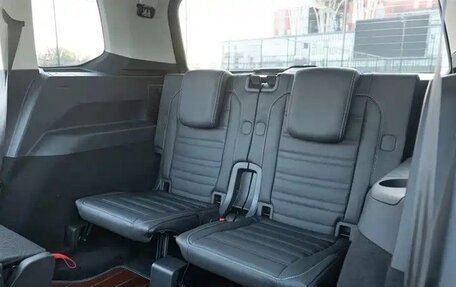 Volkswagen Touran III, 2022 год, 1 630 000 рублей, 19 фотография