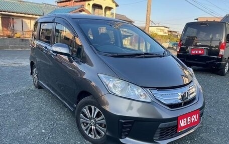 Honda Freed I, 2016 год, 881 000 рублей, 1 фотография