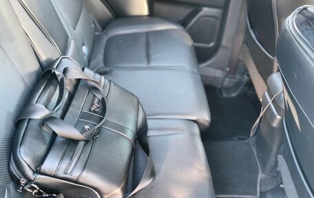 Mitsubishi Outlander III рестайлинг 3, 2017 год, 2 140 000 рублей, 20 фотография