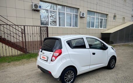 Chevrolet Spark III, 2013 год, 590 000 рублей, 3 фотография