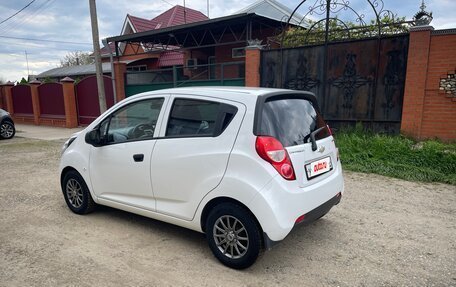 Chevrolet Spark III, 2013 год, 590 000 рублей, 4 фотография