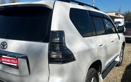 Toyota Land Cruiser Prado 150 рестайлинг 2, 2013 год, 2 908 400 рублей, 2 фотография