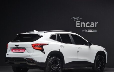 Chevrolet Trax, 2023 год, 1 584 000 рублей, 2 фотография