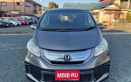 Honda Freed I, 2016 год, 881 000 рублей, 2 фотография