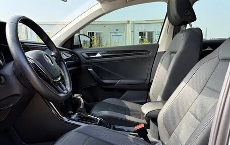 Volkswagen T-Roc I, 2022 год, 1 400 000 рублей, 8 фотография