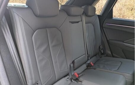 Audi Q3, 2022 год, 2 250 000 рублей, 16 фотография