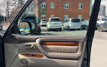 Lexus LX II, 2005 год, 2 920 000 рублей, 31 фотография