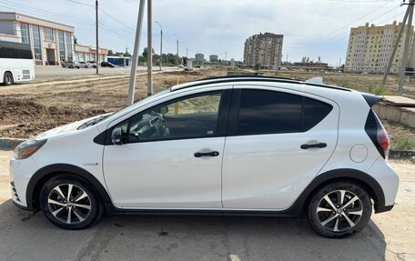 Toyota Prius c I, 2018 год, 1 700 000 рублей, 4 фотография