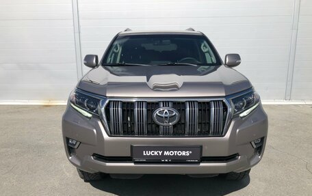 Toyota Land Cruiser Prado 150 рестайлинг 2, 2017 год, 4 184 000 рублей, 2 фотография