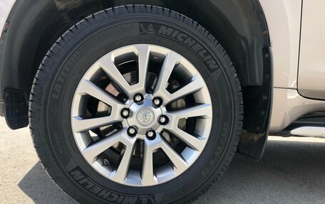 Toyota Land Cruiser Prado 150 рестайлинг 2, 2017 год, 4 184 000 рублей, 27 фотография