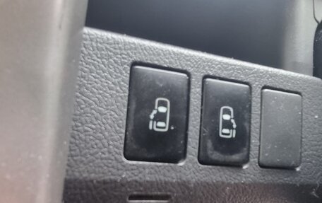 Toyota Voxy II, 2008 год, 1 450 000 рублей, 6 фотография