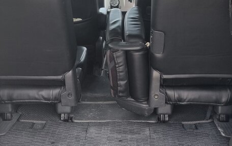 Toyota Voxy II, 2008 год, 1 450 000 рублей, 16 фотография