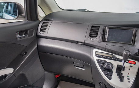 Toyota ISis I, 2012 год, 1 429 000 рублей, 11 фотография