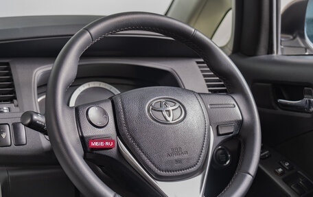 Toyota ISis I, 2012 год, 1 429 000 рублей, 12 фотография