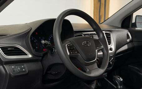 Hyundai Solaris II рестайлинг, 2021 год, 1 750 000 рублей, 7 фотография