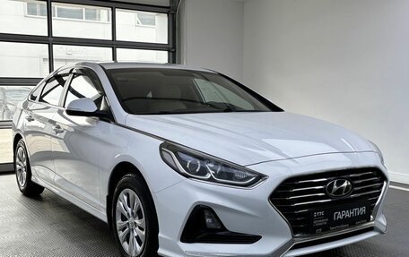 Hyundai Sonata VII, 2019 год, 1 999 000 рублей, 3 фотография