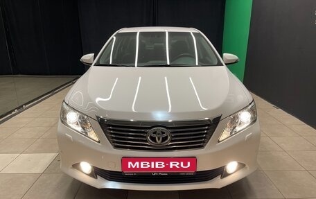 Toyota Camry, 2012 год, 1 850 000 рублей, 2 фотография